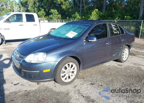 2010 Volkswagen Jetta Limited Edition из США, поврежденный, VIN 3VWRX7AJ8AM135273